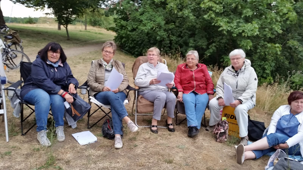 Wie ein Silberband, zieht die Spree entlang